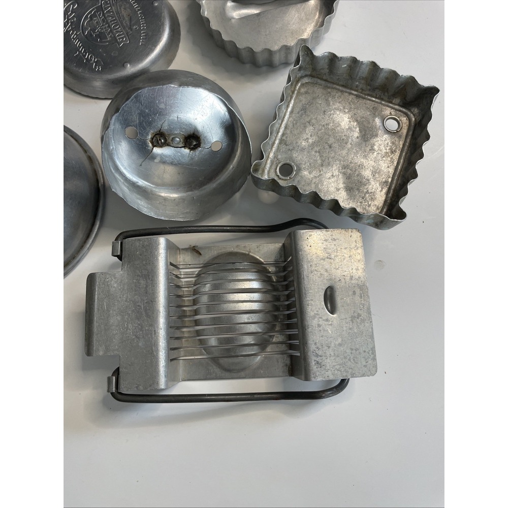 Vintage Aluminum Kitchen Tool Lot Farmhouse Primitive Decor Egg Slicer Cutters - Picture 7 of 9
